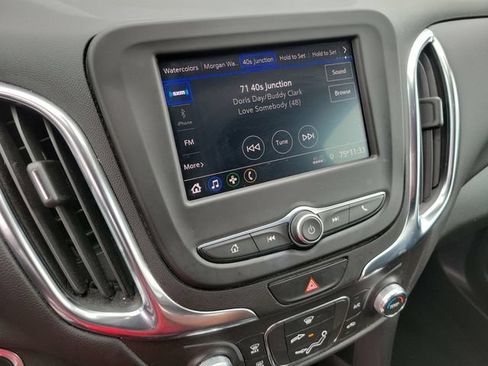 Used 2021 Chevrolet Equinox LT FWD image 26