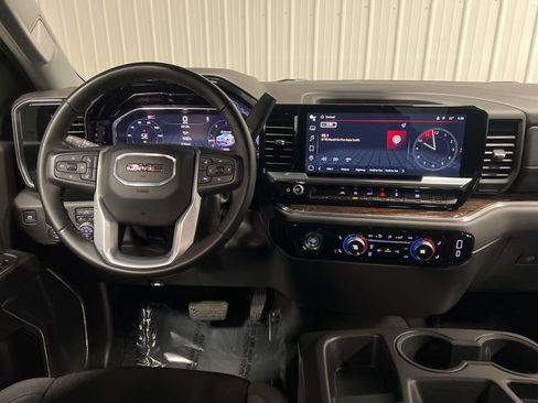 Certified 2024 GMC Sierra 1500 Elevation image 13