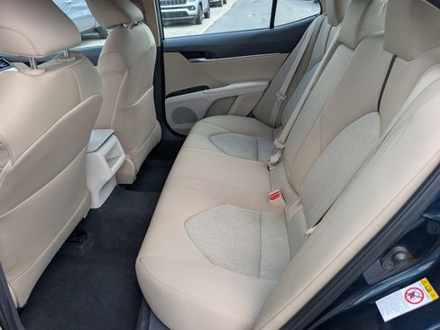 Used 2019 Toyota Camry LE image 14