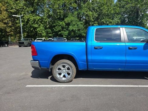 Used 2025 RAM 1500 Big Horn AWD/4WD image 5