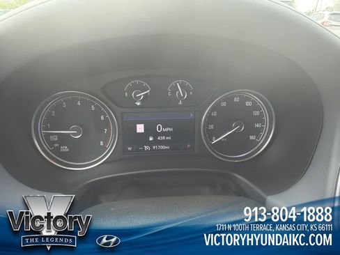 Used 2021 Buick Enclave Premium w/ Sun and Sites Package AWD/4WD image 11