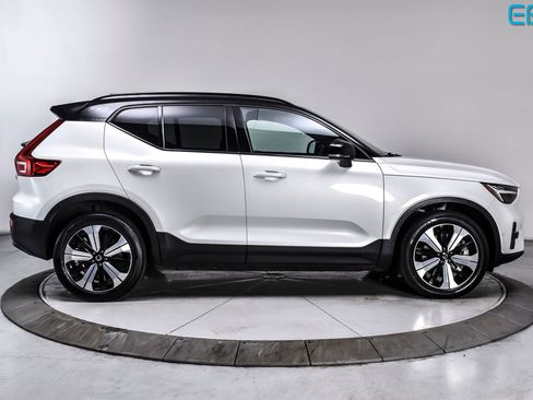 Used 2023 Volvo XC40 Recharge Plus AWD/4WD image 7