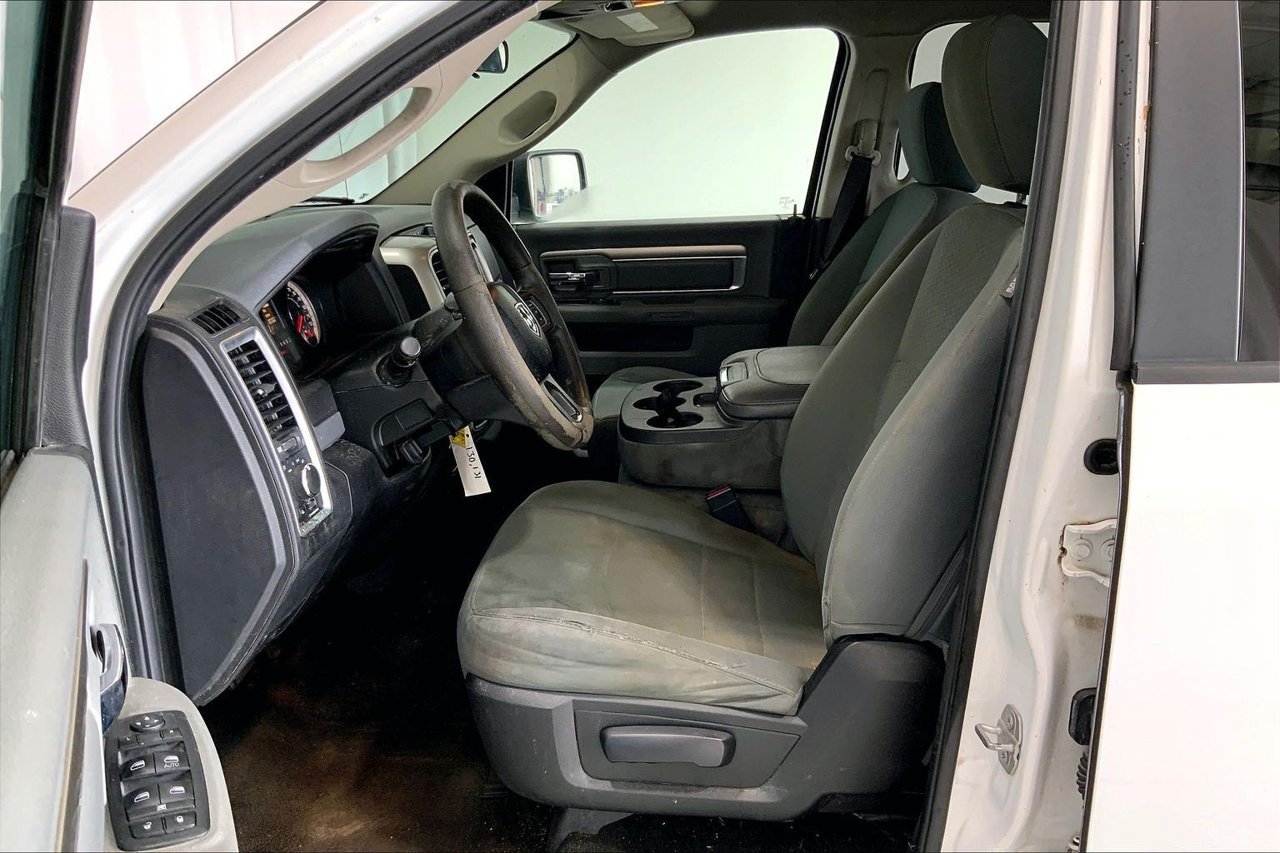 Used 2017 RAM 1500 Classic SLT RWD image 10