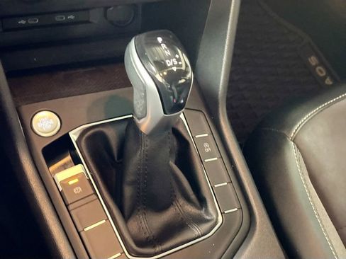 Certified 2022 Volkswagen Taos SE image 17