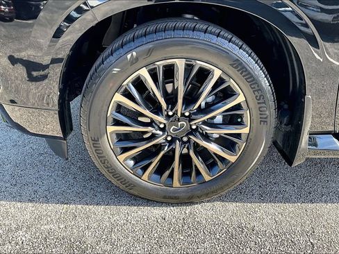 Certified 2026 INFINITI QX80 Autograph w/ Premium Cargo Package AWD/4WD image 11