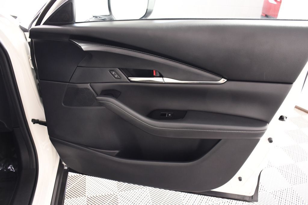 Used 2024 MAZDA CX-30 AWD 2.5 S w/ Preferred Package image 18