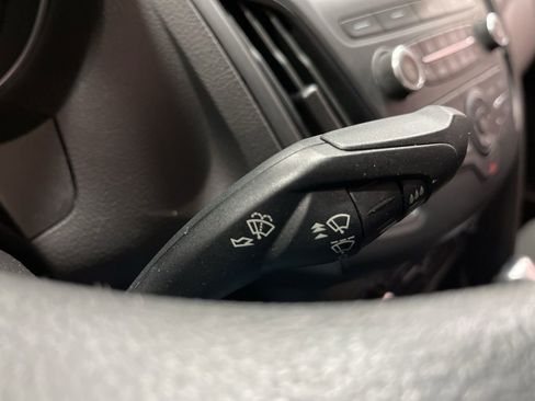 Used 2016 Ford Focus SE image 24