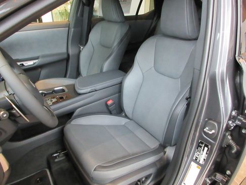 New 2026 Lexus RZ 450e AWD image 24