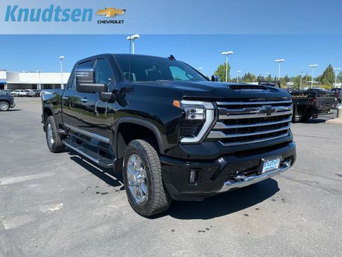 New 2026 Chevrolet Silverado 2500 High Country w/ Technology Package AWD/4WD image 1