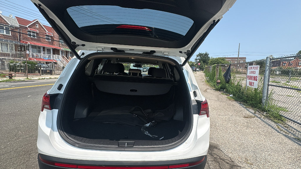 Used 2023 Hyundai Santa Fe SEL AWD/4WD image 32