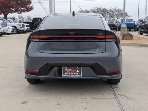 Used 2023 Toyota Prius Limited image 7