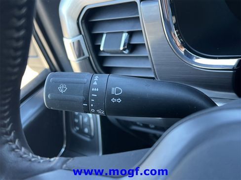 Used 2022 Ford F150 Lariat w/ Equipment Group 502A High image 19