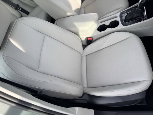 Used 2019 Volkswagen Jetta SEL FWD image 14