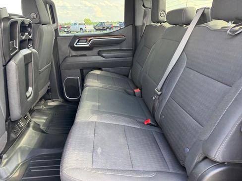 Used 2025 Chevrolet Silverado 1500 LT AWD/4WD image 6