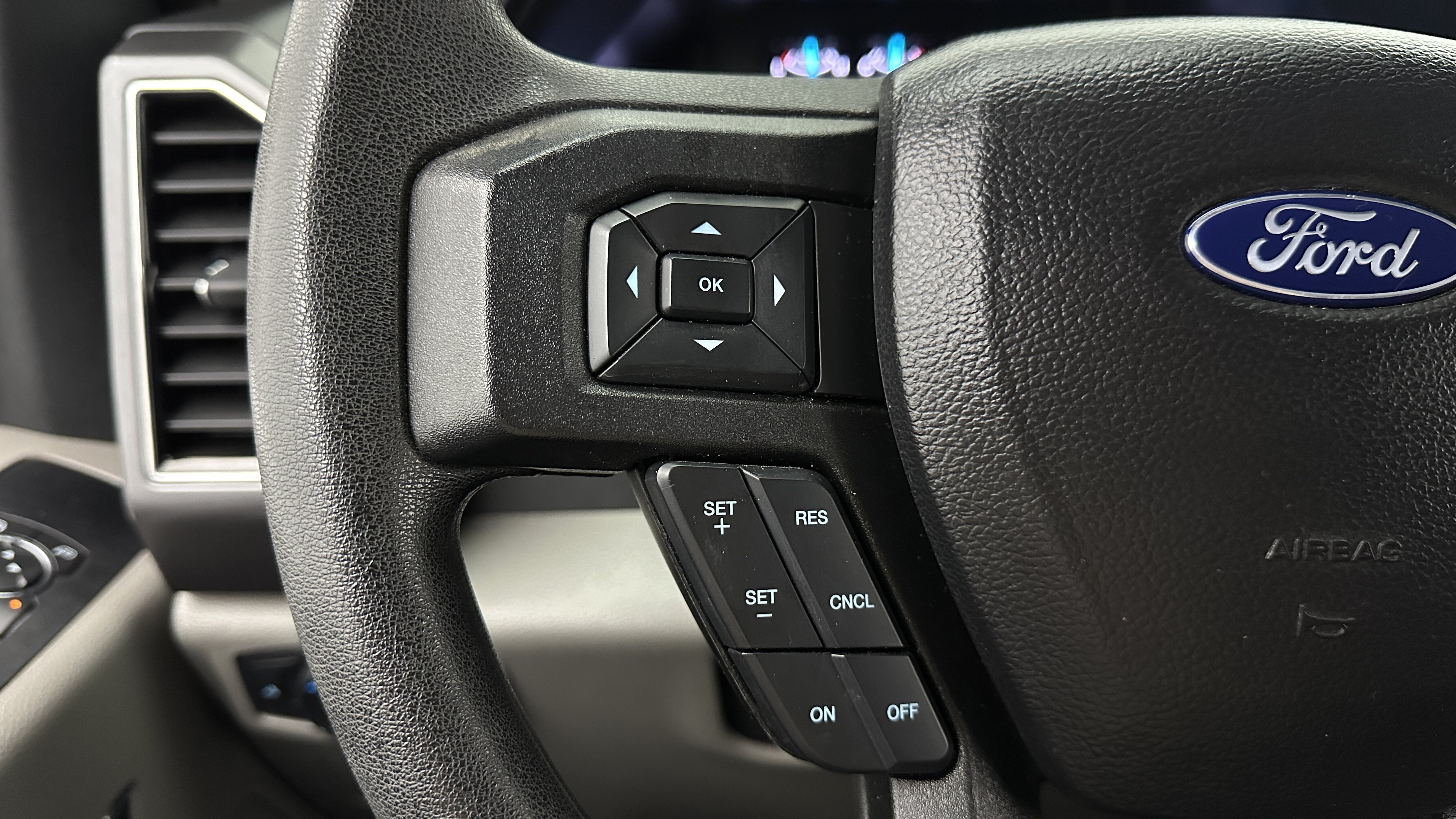 Used 2020 Ford F250 XLT AWD/4WD image 24
