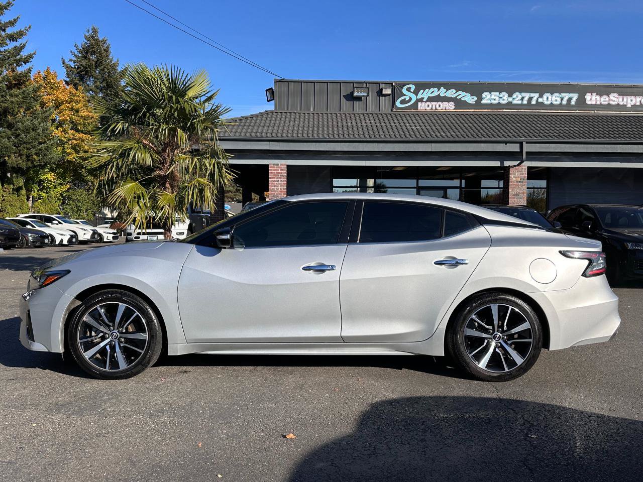 Used 2023 Nissan Maxima SV w/ Floor Mat Group FWD image 3