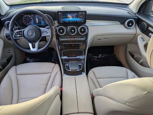 Used 2022 Mercedes-Benz GLC 300 image 17