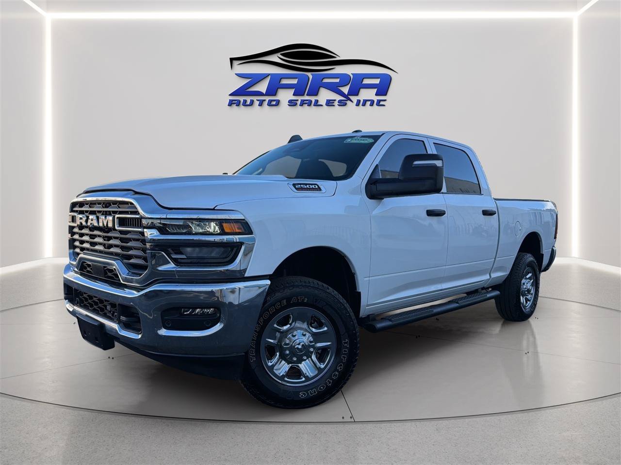 Used 2026 RAM 2500 Tradesman AWD/4WD image 1