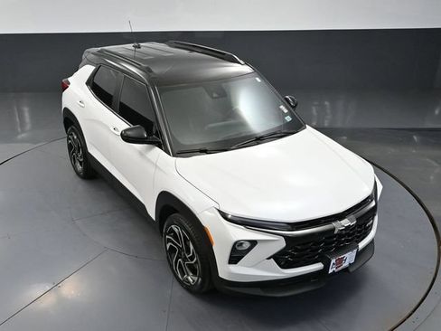 Used 2025 Chevrolet TrailBlazer RS w/ Convenience Package FWD image 56