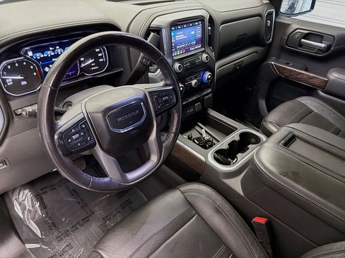 Used 2020 GMC Sierra 1500 Denali w/ Technology Package RWD image 12