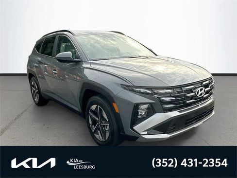 Used 2025 Hyundai Tucson SEL FWD image 1