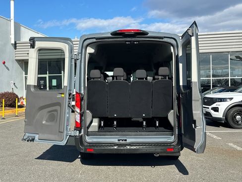 Used 2022 Ford Transit 350 XLT RWD image 11