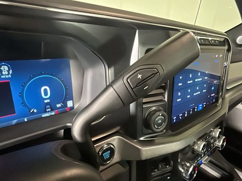 Used 2024 Ford F250 Platinum AWD/4WD image 24