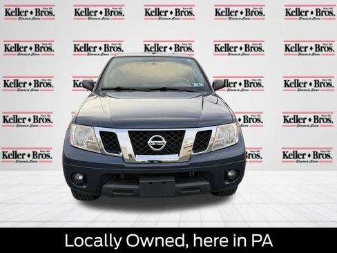 Used 2016 Nissan Frontier SV w/ SV Value Truck Package AWD/4WD image 2