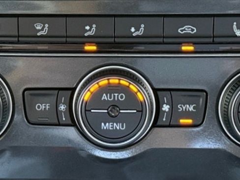 Used 2019 Volkswagen Tiguan SEL AWD/4WD image 25