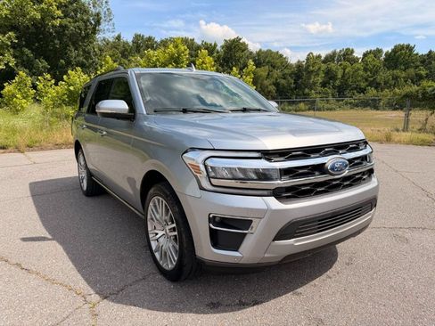 Used 2024 Ford Expedition Limited RWD image 1