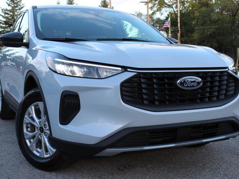 Used 2025 Ford Escape Active image 2