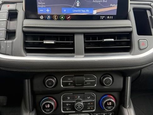 Used 2021 Chevrolet Tahoe Premier w/ Premium Package AWD/4WD image 5