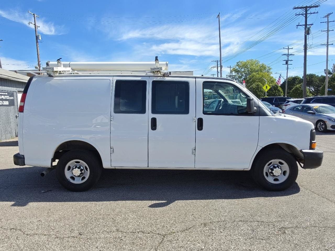 Used 2013 Chevrolet Express 2500 RWD image 4