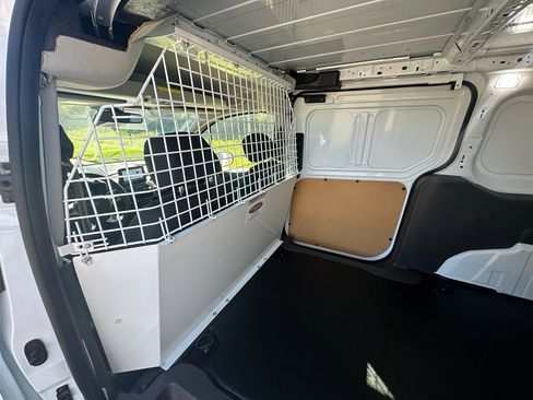 Used 2021 Ford Transit Connect XL image 10