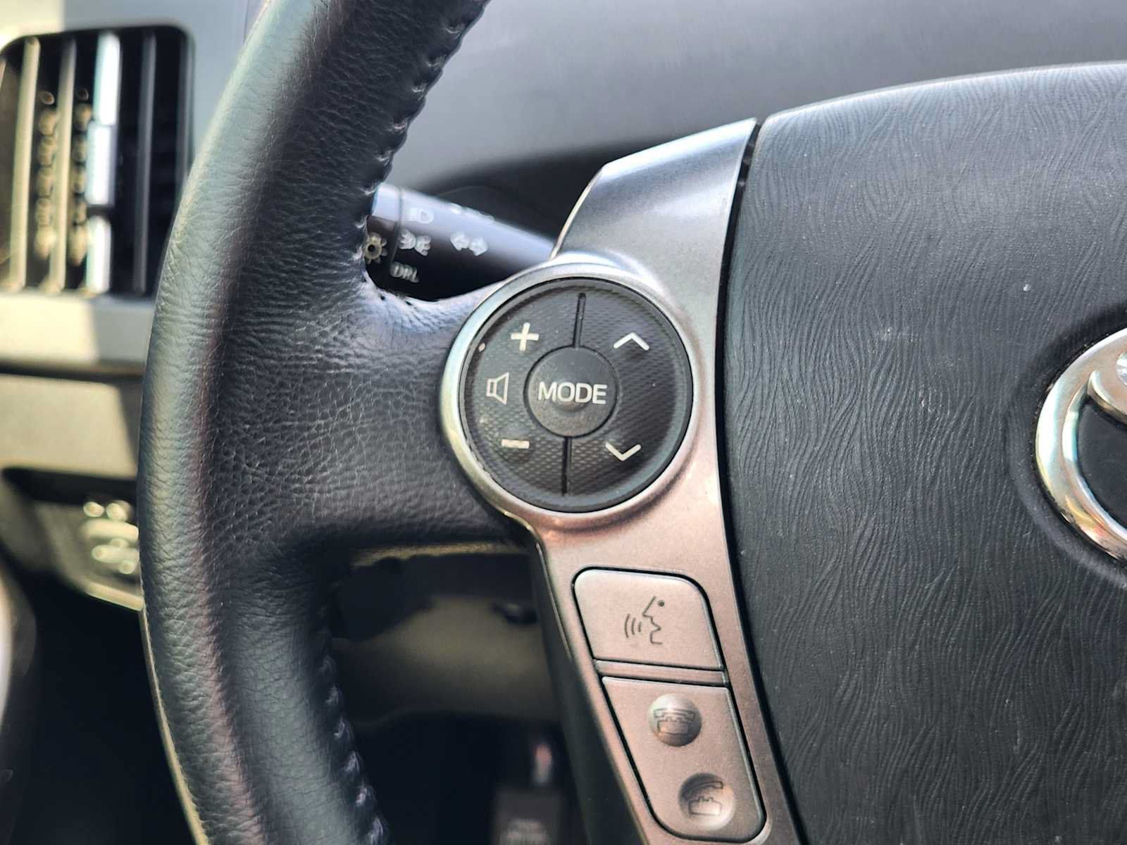 Used 2015 Toyota Prius Persona Series FWD image 26