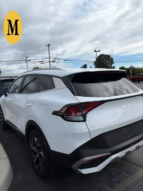 Used 2023 Kia Sportage EX AWD/4WD image 11