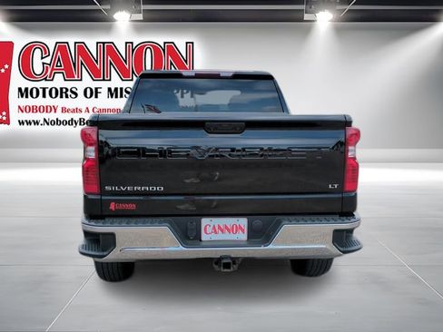 Used 2023 Chevrolet Silverado 1500 LT AWD/4WD image 6