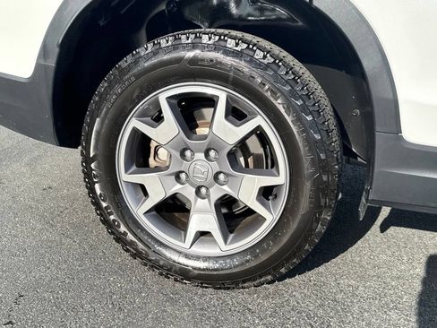 Certified 2023 Honda Passport TrailSport image 9