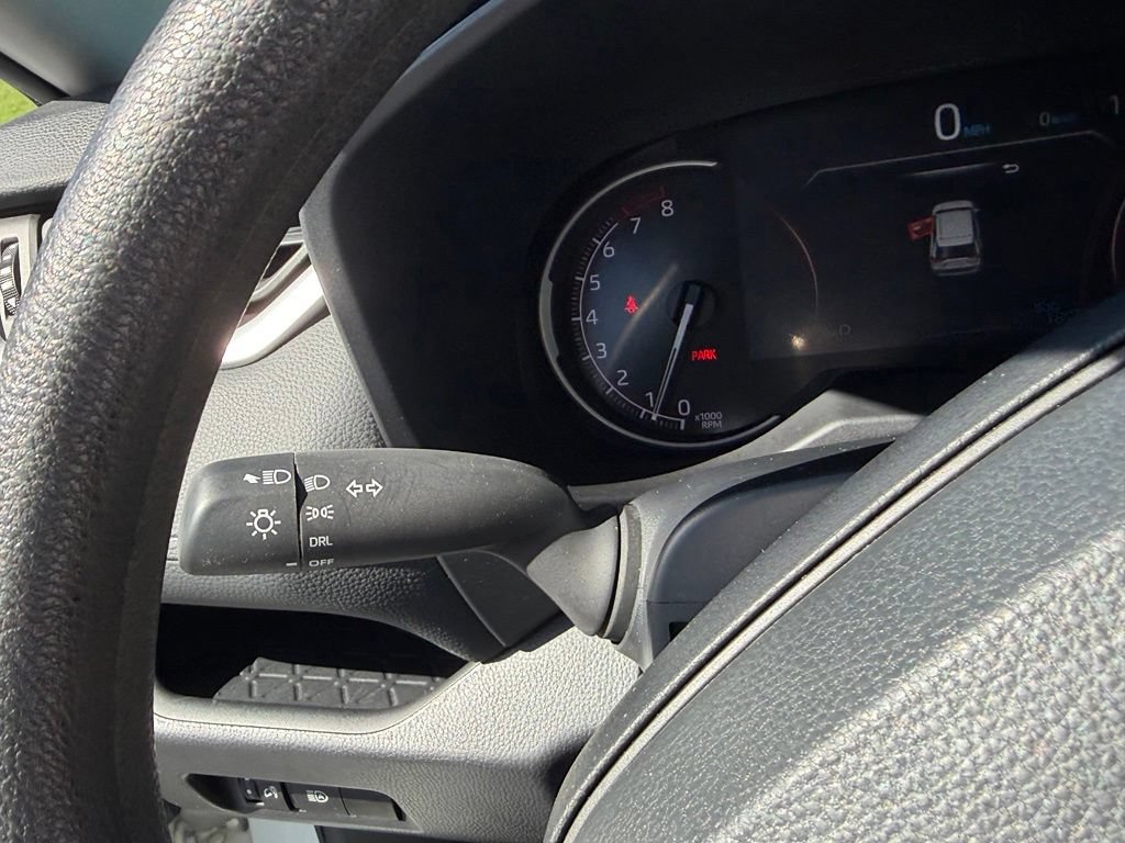 Used 2024 Toyota RAV4 LE AWD/4WD image 29