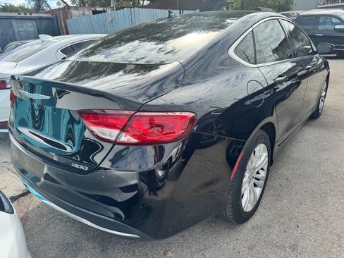 Used 2016 Chrysler 200 Limited w/ Convenience Group image 3