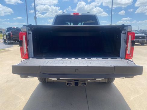 Used 2025 Ford F250 Lariat w/ Lariat Ultimate Package AWD/4WD image 5