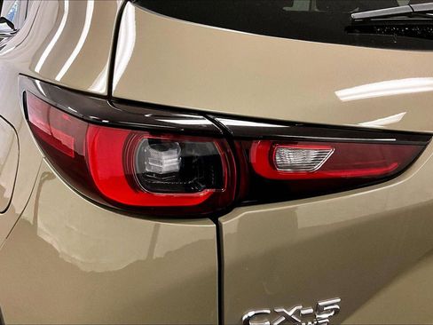 Used 2024 MAZDA CX-5 Carbon Edition image 28