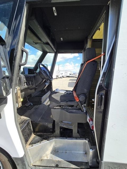 Used 2023 Chevrolet Brightdrop 600 w/ Active Safety Package 2 AWD/4WD image 3