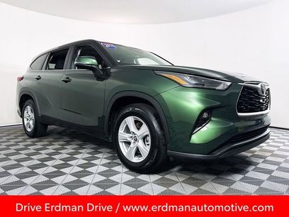 Used 2023 Toyota Highlander LE