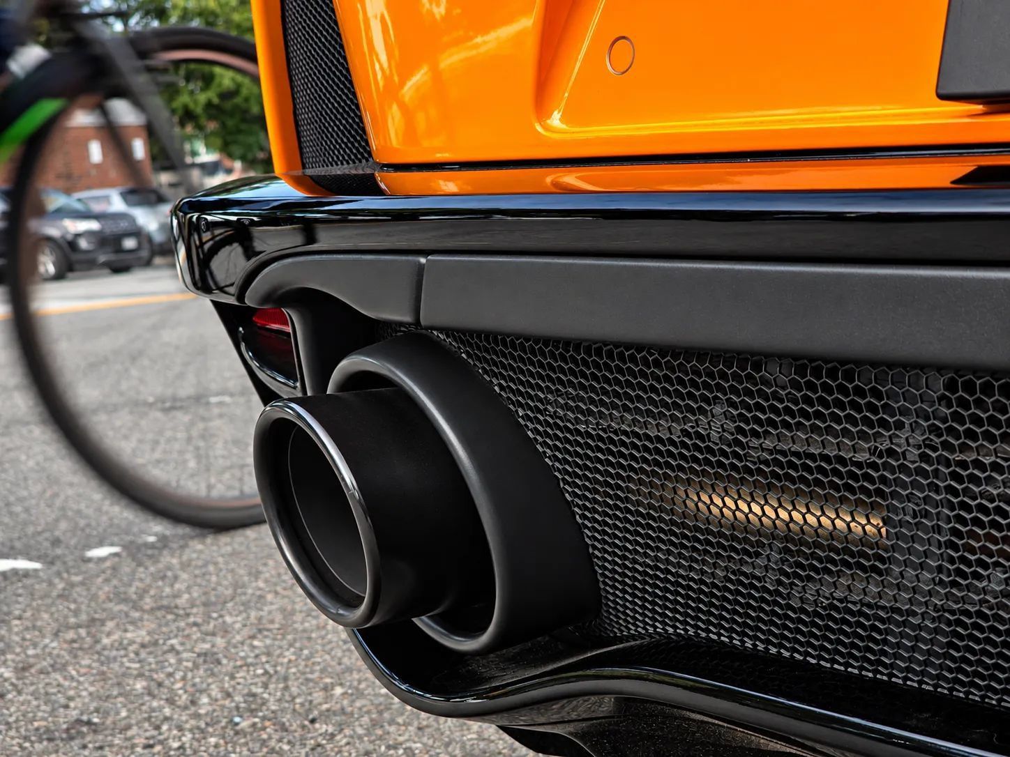 Used 2023 McLaren GT RWD image 24