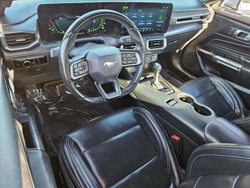 Used 2024 Ford Mustang Premium image 9