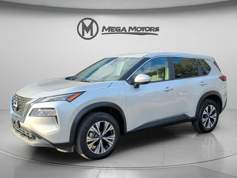Used 2023 Nissan Rogue SV AWD/4WD image 2