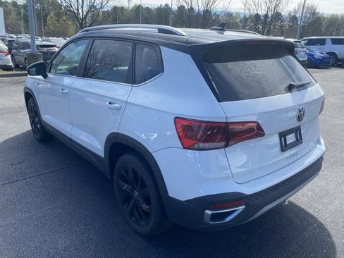Used 2023 Volkswagen Taos SE image 15