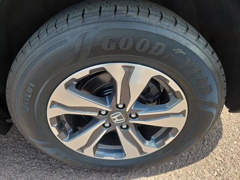Used 2018 Honda CR-V LX image 11