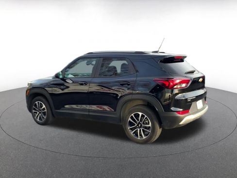 Used 2025 Chevrolet TrailBlazer LT image 10